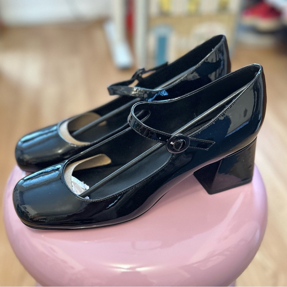 BNIB Marc Fisher Nessily Square Toe Mary Jane Block Heel - Size 11